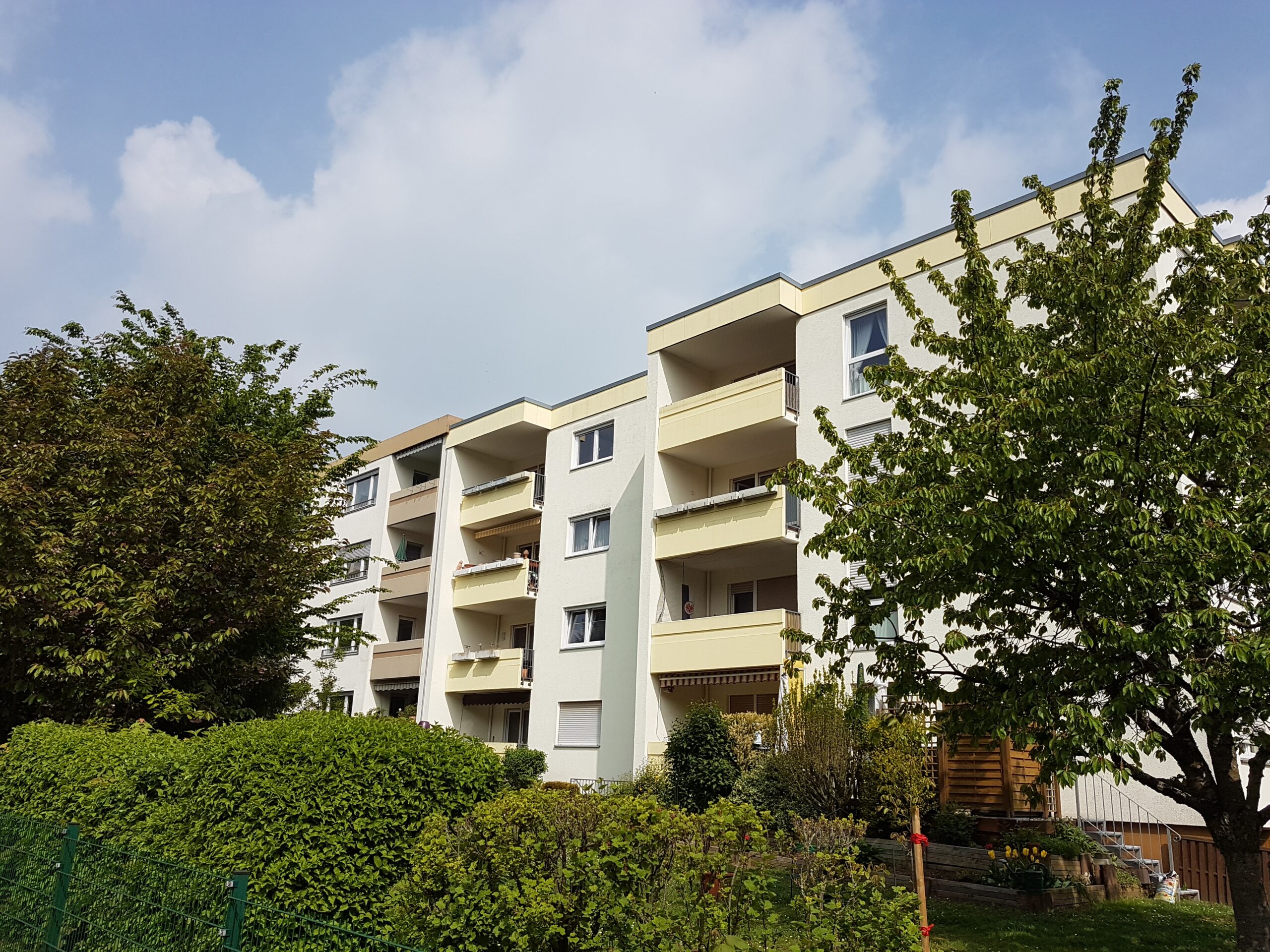 Erstbezug nach Sanierung! Modernes Wohnen mit perfekter Infrastruktur